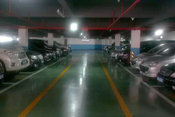 地下停车场地面材料 地下停车场地面材料