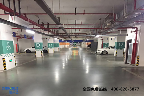 停车场地面 停车场地面